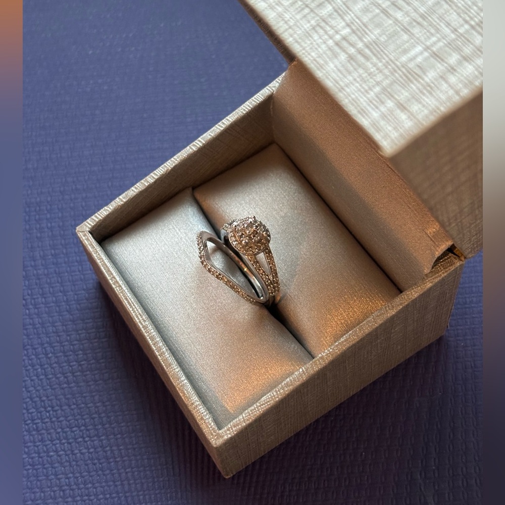 Peoples Jewellers Princess Diamond Double
Frame Set in Sterling Silver